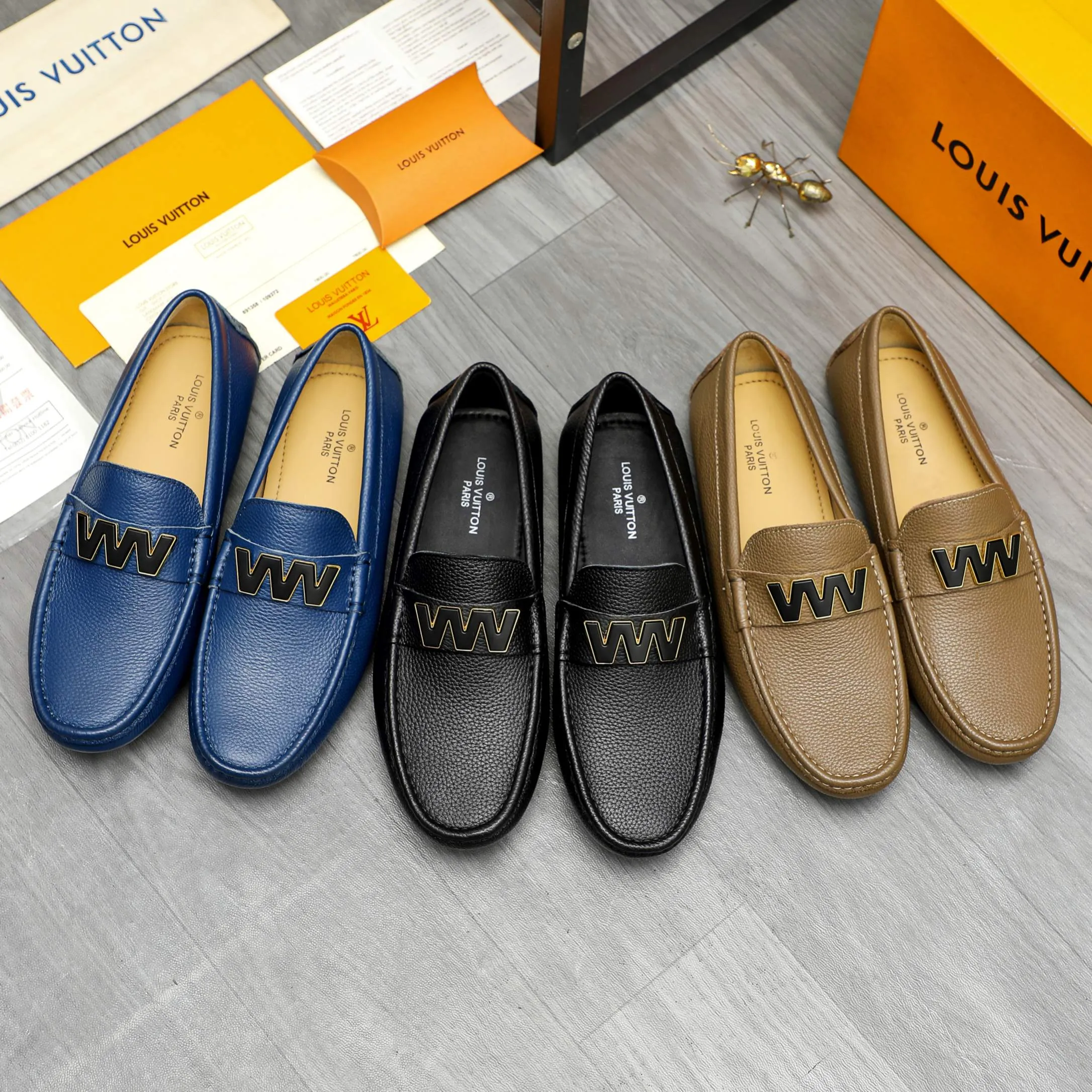 Men's shoes 💰420 Product trademark: LV "Louis Vuitton" casual slip-on shoes Regular size: 38-46 (45.46 custom-made, non-returnable) Product materials: Selected pebbled cowhide upper, sheepskin lining, original rubber outsole
